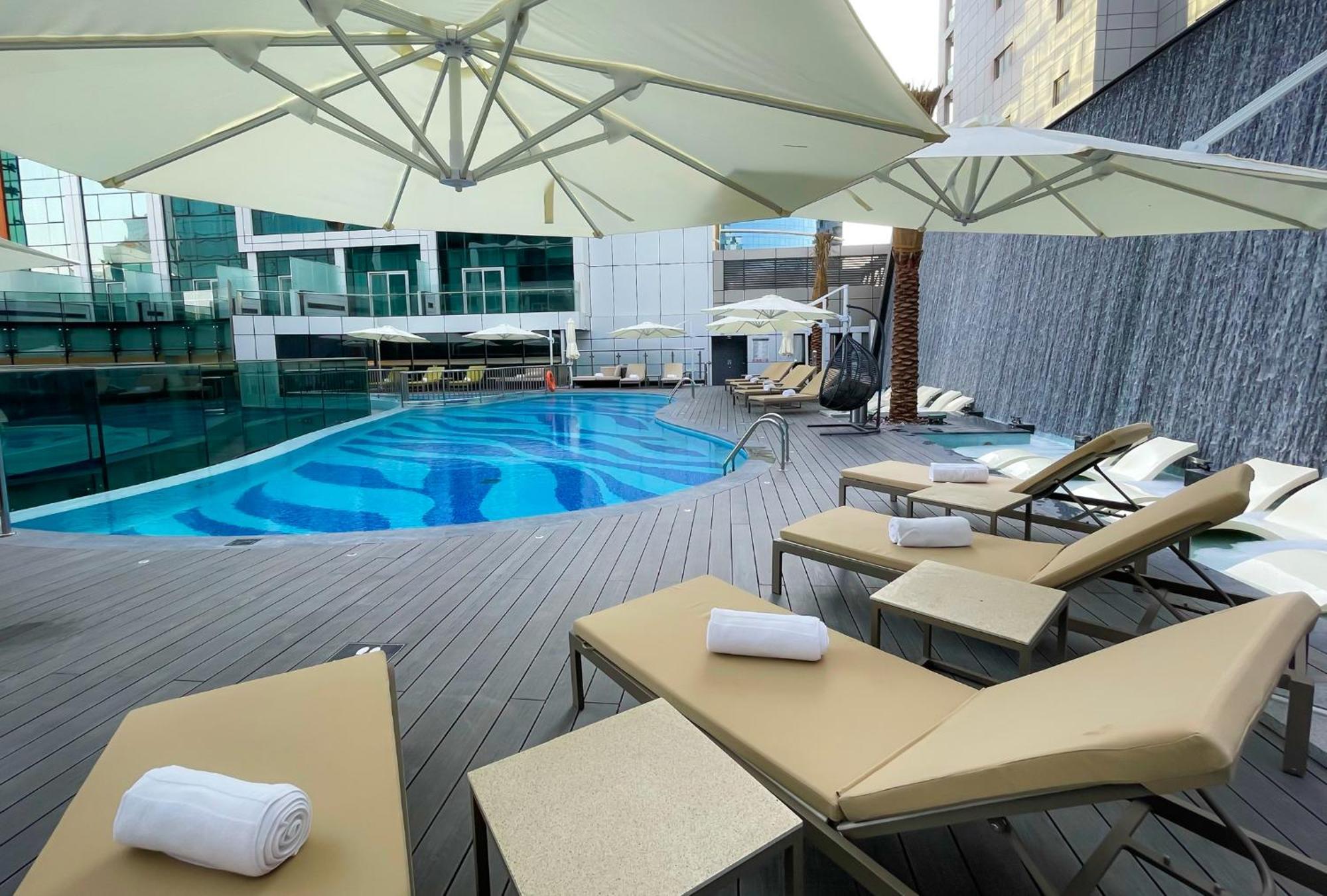 דובאי Al Khoory Sky Garden Hotel מראה חיצוני תמונה